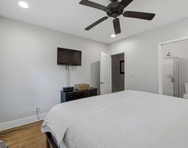 1401 Briarwood Road Ne - Photo Thumbnail 23