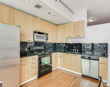 3324 Peachtree Road Ne - Photo Thumbnail 8