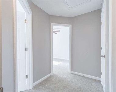2716 Lake Park Ridge E - Photo Thumbnail 22