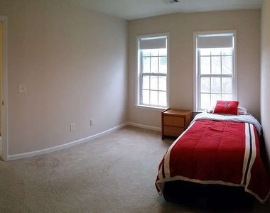 3423 Lathenview Court - Photo Thumbnail 20