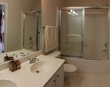 3423 Lathenview Court - Photo Thumbnail 18