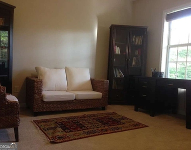 3423 Lathenview Court - Photo Thumbnail 5