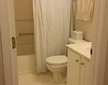 3423 Lathenview Court - Photo Thumbnail 17