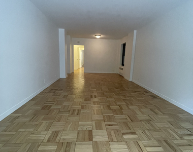 East 55th Street - Photo Thumbnail 1