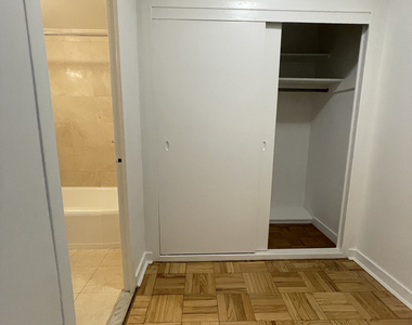 412 East 55th Street - Photo Thumbnail 6