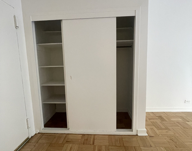 412 East 55th Street - Photo Thumbnail 7
