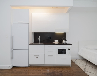 W 91ST ST - Photo Thumbnail 2