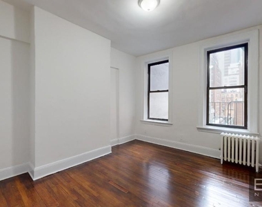 922 Third Avenue - Photo Thumbnail 2