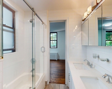 147 east 72nd Street  - Photo Thumbnail 3