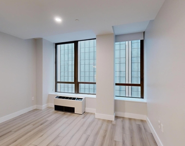 95 Wall Street - Photo Thumbnail 2