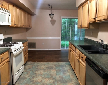76 Foxwood Place - Photo Thumbnail 7