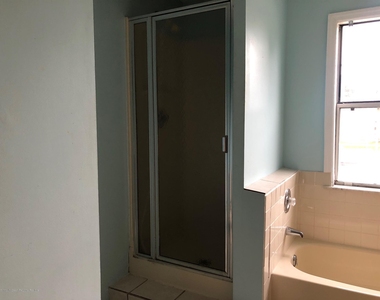 76 Foxwood Place - Photo Thumbnail 12