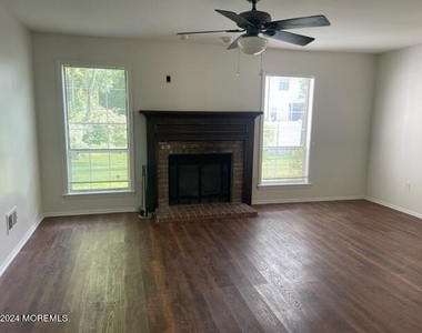 76 Foxwood Place - Photo Thumbnail 1