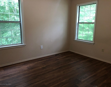 76 Foxwood Place - Photo Thumbnail 14