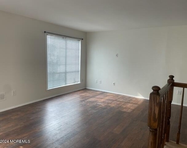 76 Foxwood Place - Photo Thumbnail 4