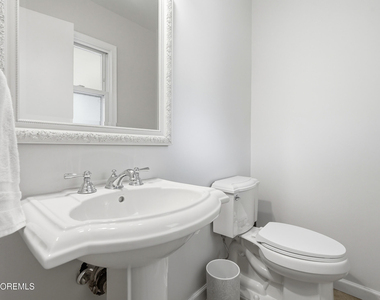 4 Cheryl Drive - Photo Thumbnail 3