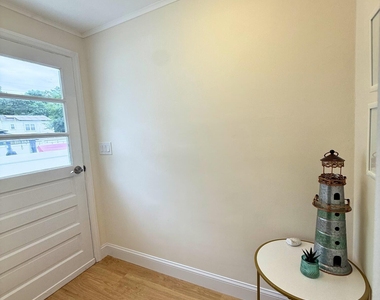 484 Bara Street - Photo Thumbnail 14