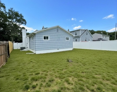 484 Bara Street - Photo Thumbnail 16