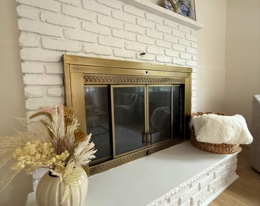484 Bara Street - Photo Thumbnail 3