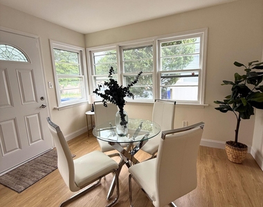 484 Bara Street - Photo Thumbnail 5