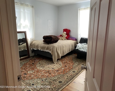 35-37 Hudson Avenue - Photo Thumbnail 9