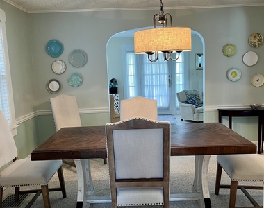 515 Jefferson Avenue - Photo Thumbnail 6