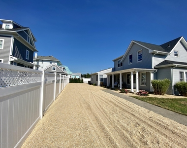 402 A Street - Photo Thumbnail 20