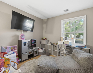 231 Atlantic Street - Photo Thumbnail 11