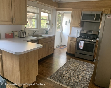 245 Monmouth Boulevard - Photo Thumbnail 5