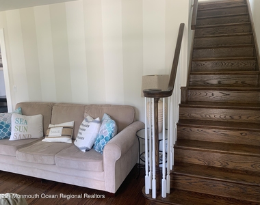 245 Monmouth Boulevard - Photo Thumbnail 4