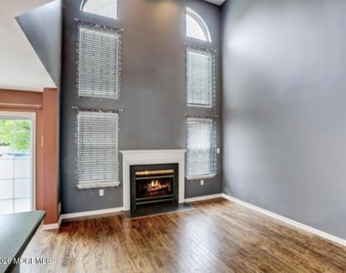 7 Augusta Drive - Photo Thumbnail 7