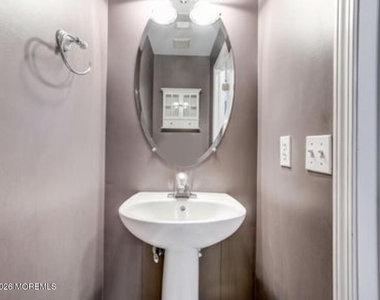 7 Augusta Drive - Photo Thumbnail 13