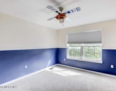 7 Augusta Drive - Photo Thumbnail 14