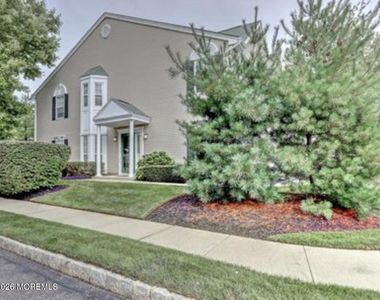 7 Augusta Drive - Photo Thumbnail 2