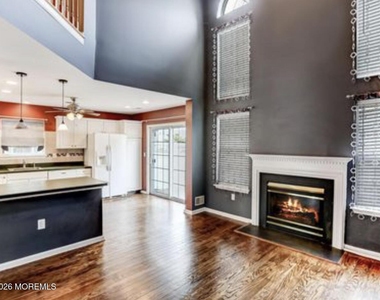 7 Augusta Drive - Photo Thumbnail 6