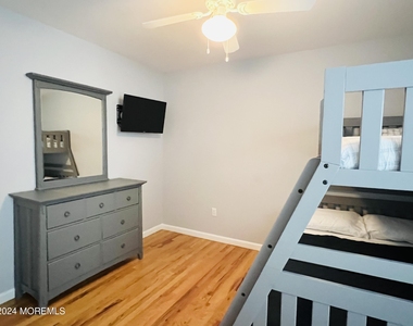 132 Hancock Avenue - Photo Thumbnail 19