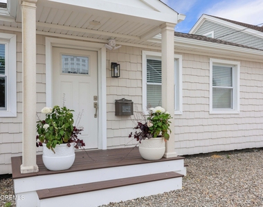 447 Tunney Avenue - Photo Thumbnail 7