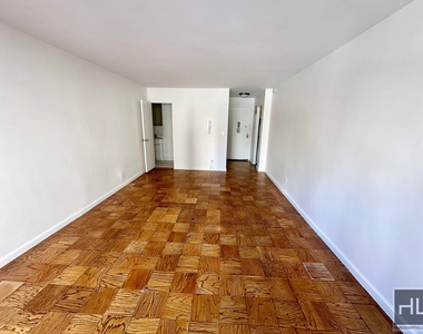 East 36 Street - Photo Thumbnail 1