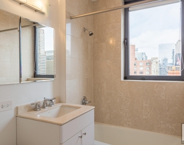 West 48th Street - Photo Thumbnail 1