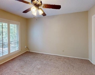 5809 Chimney Wood Circle - Photo Thumbnail 13
