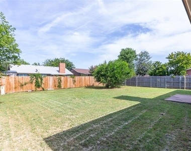 1733 Chucker Court - Photo Thumbnail 24