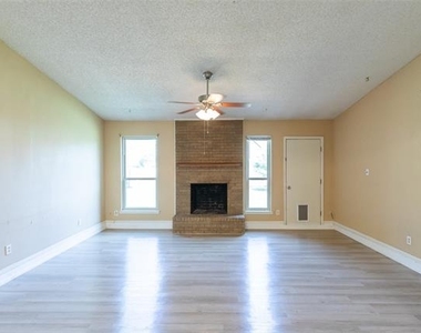 1733 Chucker Court - Photo Thumbnail 1