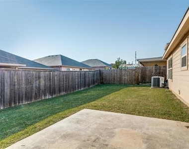 929 Glenndon Drive - Photo Thumbnail 11
