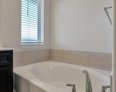 2012 Partridge Road - Photo Thumbnail 17