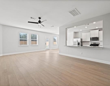 704 Princeton Heights - Photo Thumbnail 2