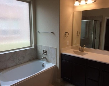 312 Eden Drive - Photo Thumbnail 10