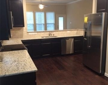 312 Eden Drive - Photo Thumbnail 6