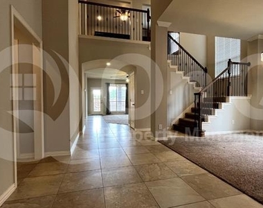 6798 Lee Meadow Drive - Photo Thumbnail 1