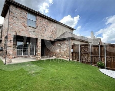6798 Lee Meadow Drive - Photo Thumbnail 14