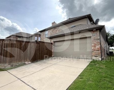 6798 Lee Meadow Drive - Photo Thumbnail 15